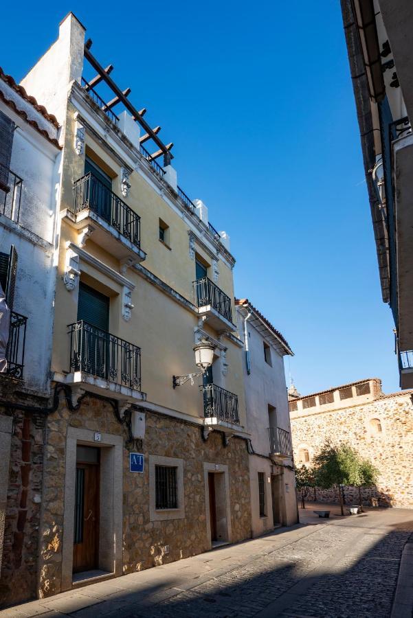 Apartamentos Caceres Historico Centro Extérieur photo
